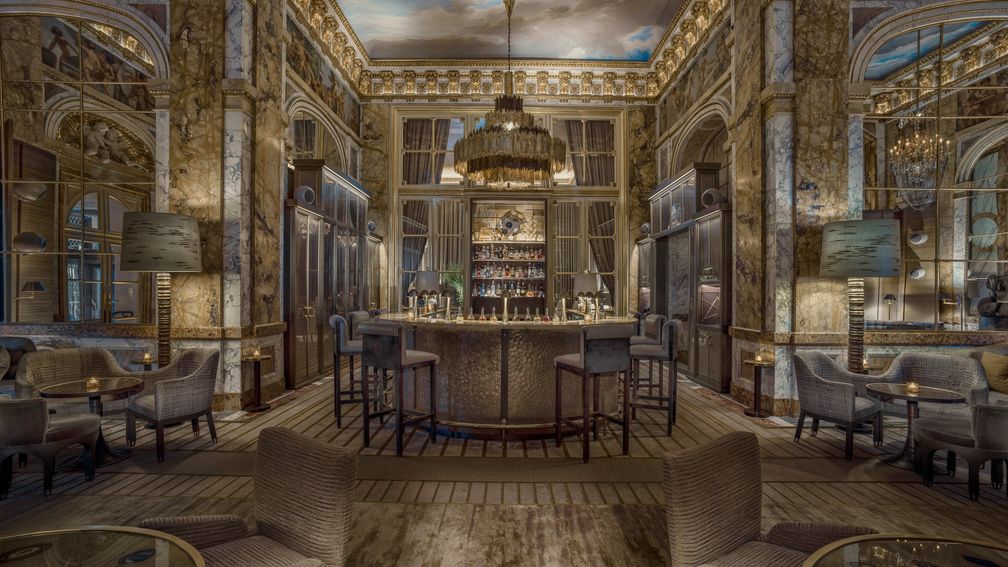 1_InteriorCrillon